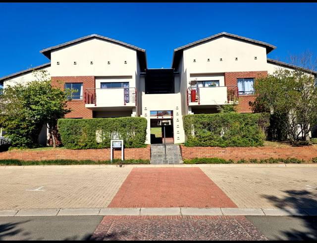 2 BEDROOM APARTMENT FOR SALE IN JACKAL CREEK GOLF ESTATE